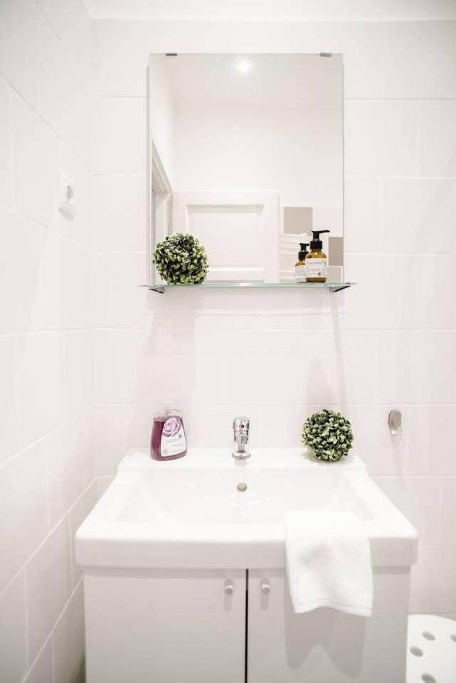 Cute, New And Modern Apartment In The Center Budapesta Exterior foto